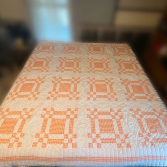 No brand / Not sure Other - Vintage Quilt 86 x 84
